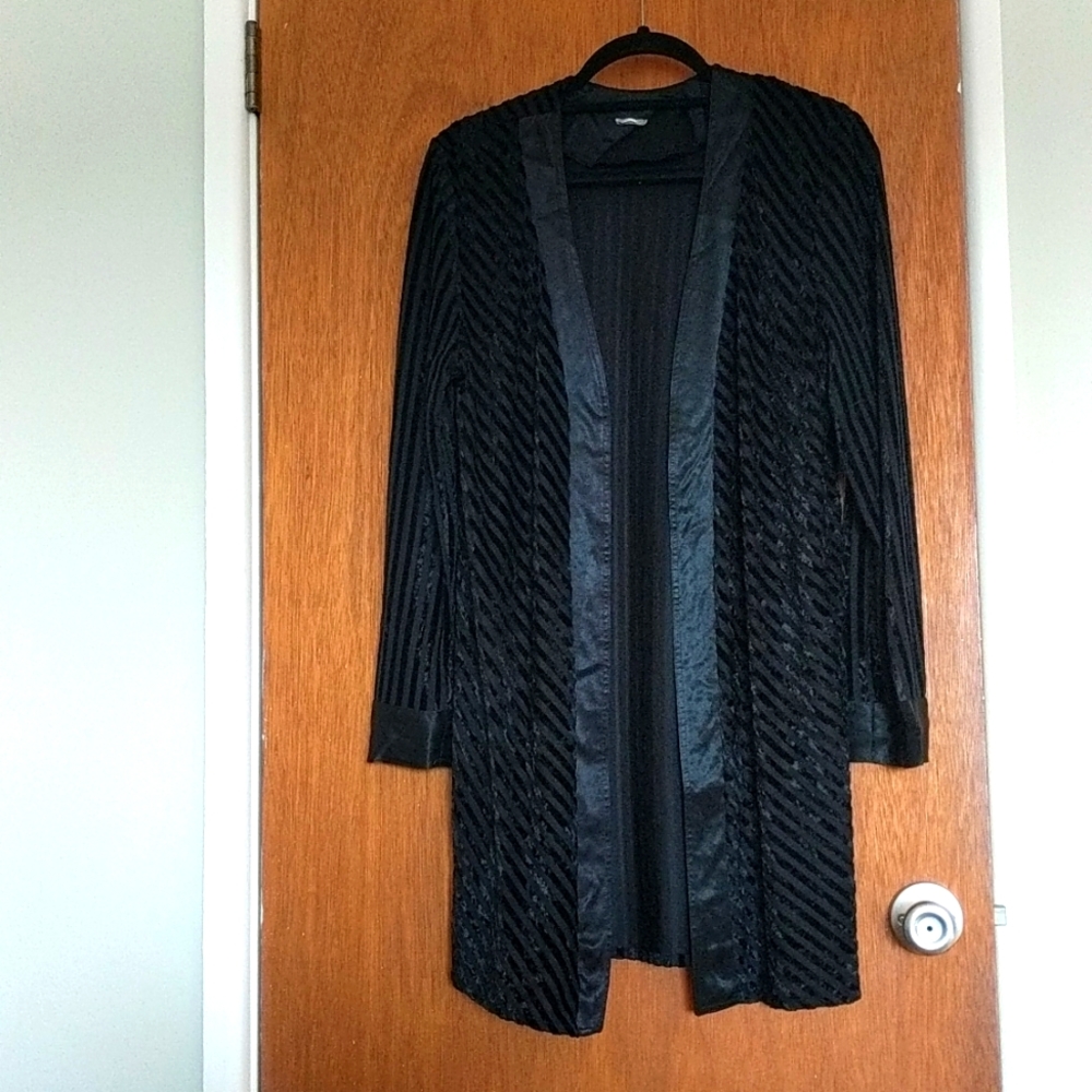 Black Sheer & Velvet Top Size L.